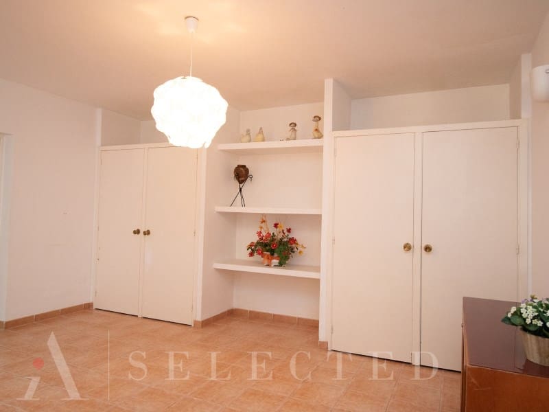 4 bedroom Villa for sale in Alcudia - € 610,000 (Ref: 9924290)