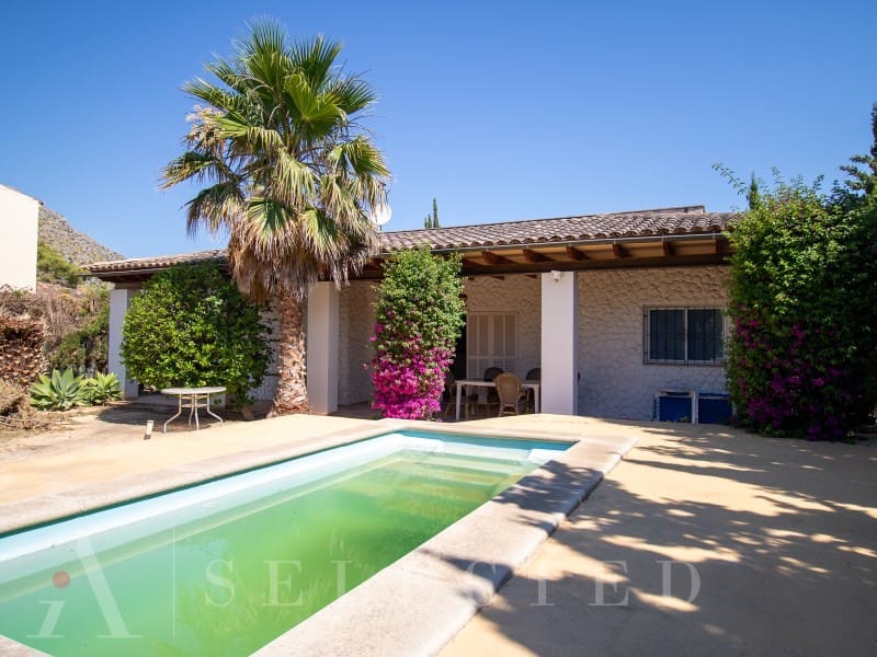 4 bedroom Villa for sale in Alcudia - € 610,000 (Ref: 9924290)