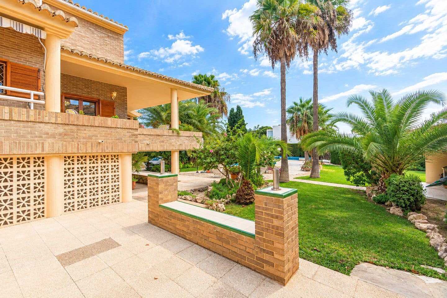 5 Zimmer Villa zu verkaufen in Benidorm mit Pool Garage - 1.480.000 € (Ref: 10157395)