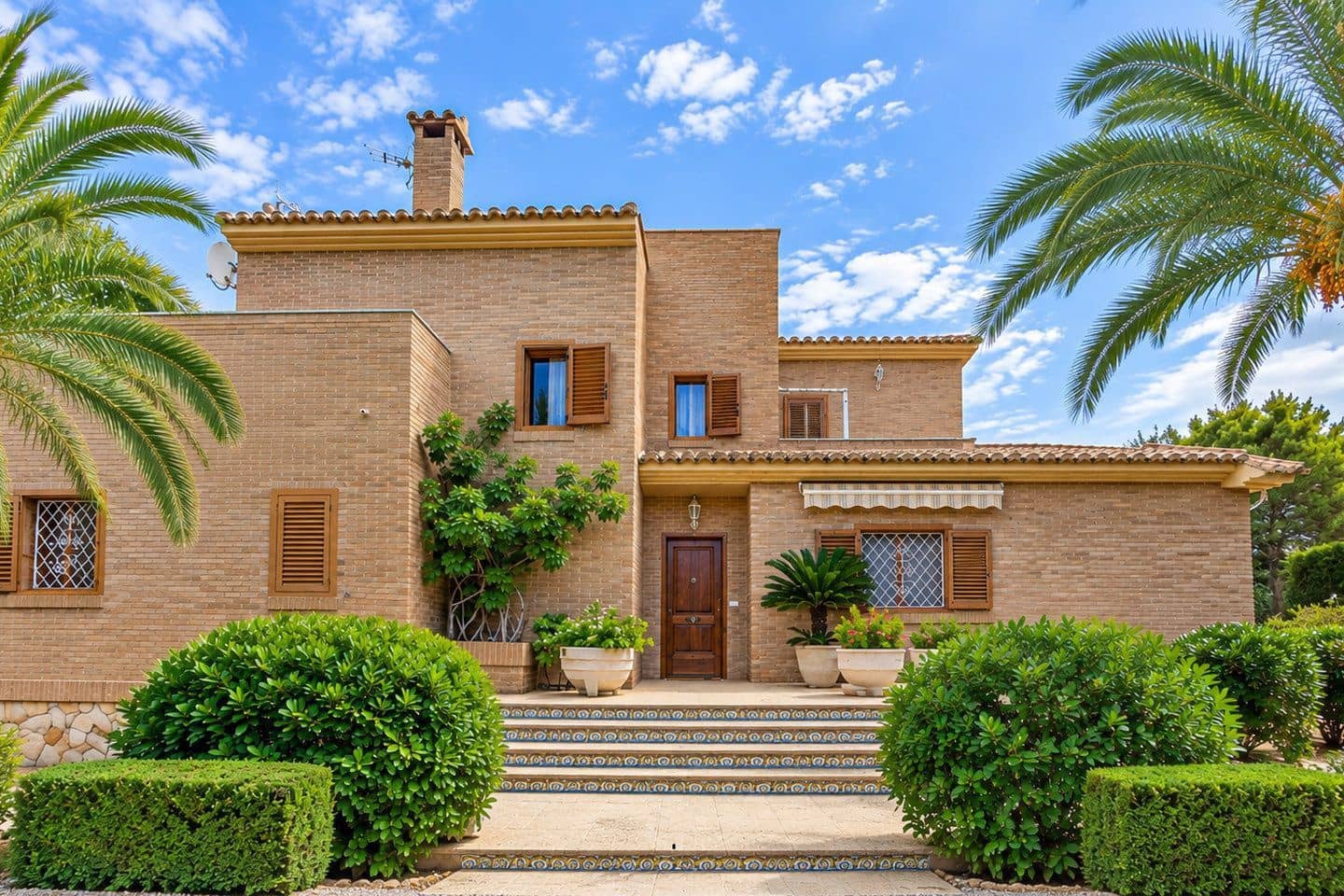 5 Zimmer Villa zu verkaufen in Benidorm mit Pool Garage - 1.480.000 € (Ref: 10157395)
