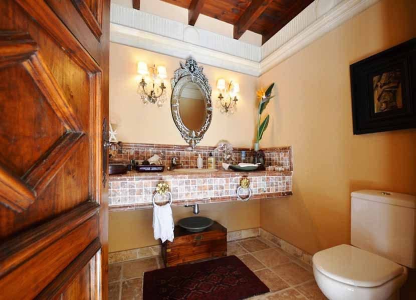 7 bedroom Villa for sale in Altea with pool garage - € 3,000,000 (Ref: 3317311)