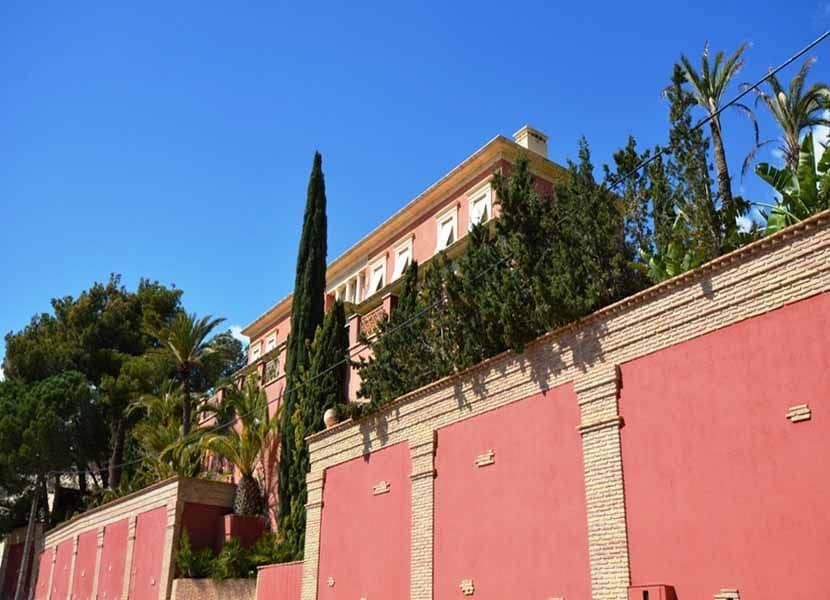 7 bedroom Villa for sale in Altea with pool garage - € 3,000,000 (Ref: 3317311)