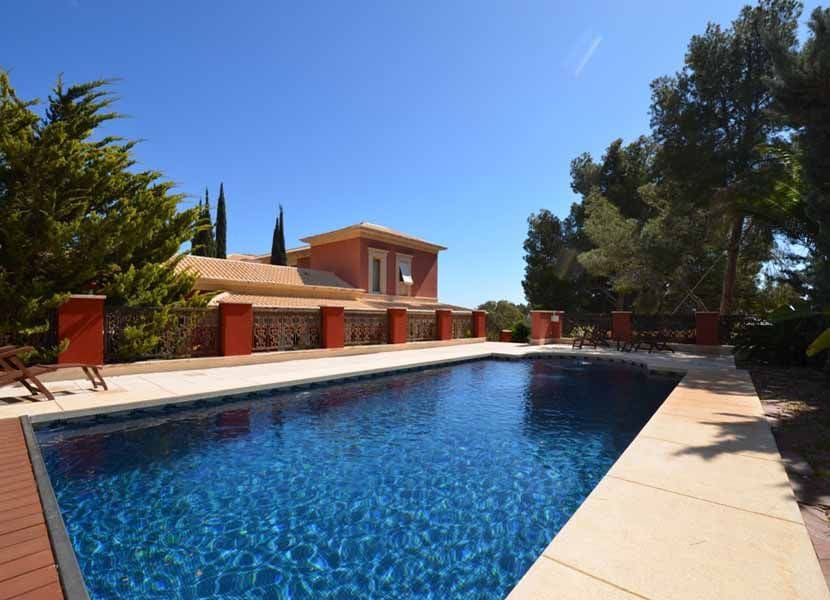 7 bedroom Villa for sale in Altea with pool garage - € 3,000,000 (Ref: 3317311)