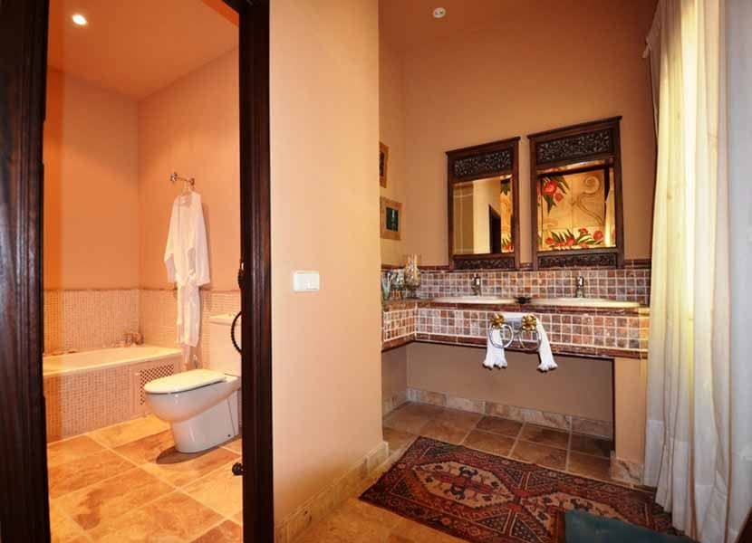 7 bedroom Villa for sale in Altea with pool garage - € 3,000,000 (Ref: 3317311)