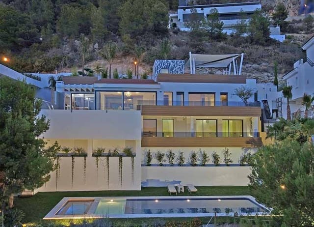 Chalet de 4 habitaciones en Altea en venta con piscina garaje - 2.850.000 € (Ref: 4088387)