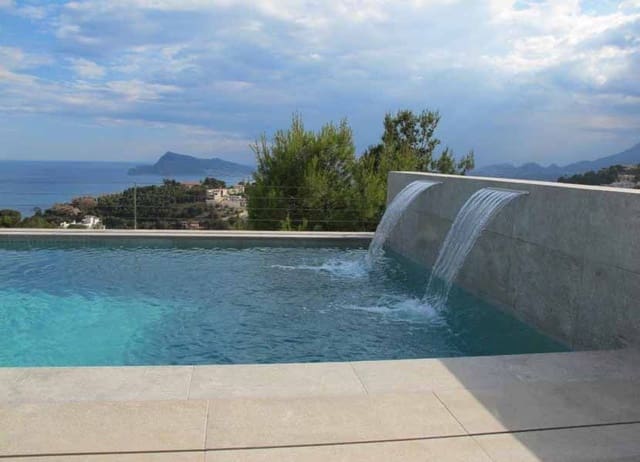 Chalet de 4 habitaciones en Altea en venta con piscina garaje - 2.850.000 € (Ref: 4088387)