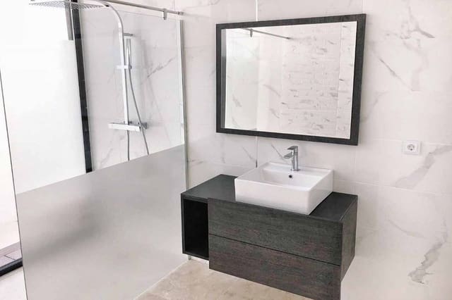 4 bedroom Villa for sale in Altea with pool garage - € 2,100,000 (Ref: 4088389)