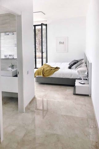 4 bedroom Villa for sale in Altea with pool garage - € 2,100,000 (Ref: 4088389)