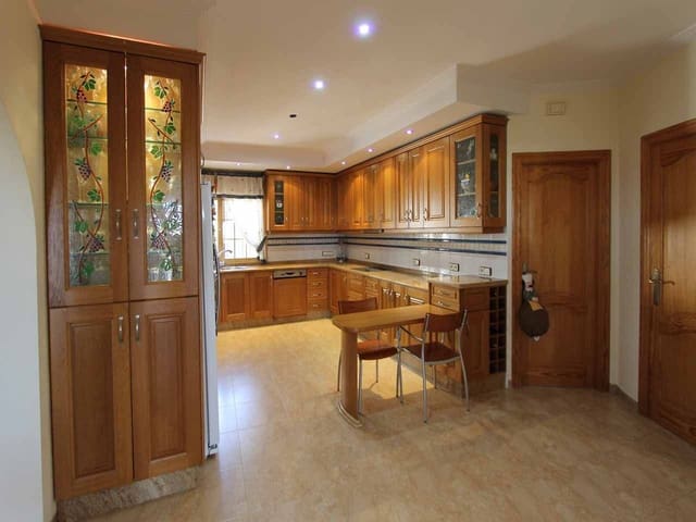 Chalet de 6 habitaciones en Altea en venta con piscina garaje - 2.651.250 € (Ref: 4088406)