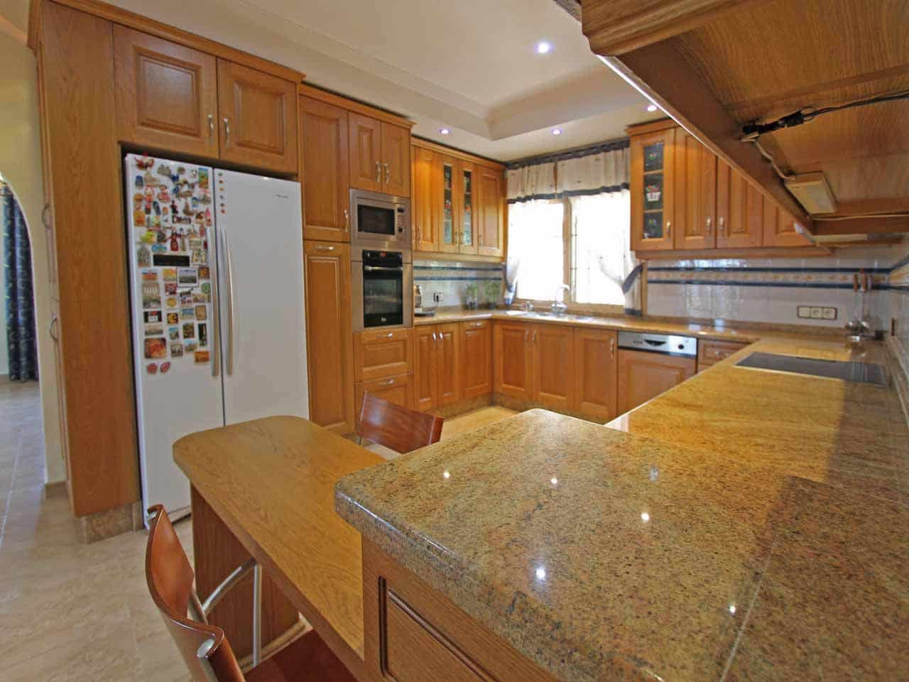 6 bedroom Villa for sale in Altea with pool garage - € 2,651,250 (Ref: 4088406)