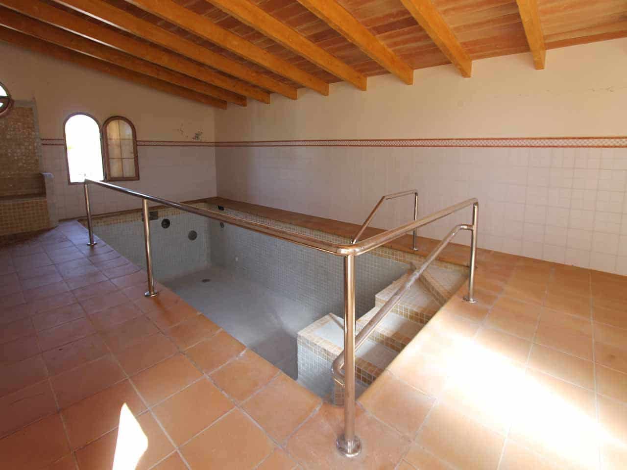 6 bedroom Villa for sale in Altea with pool garage - € 2,651,250 (Ref: 4088406)