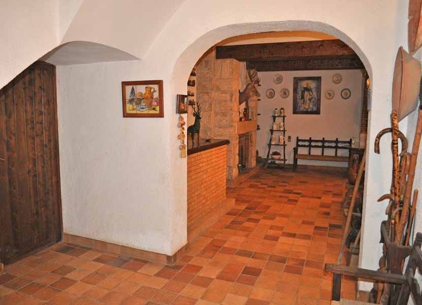 8 soveværelse Villa til salg i Ontinyent med swimmingpool garage - € 5.500.000 (Ref: 4088451)