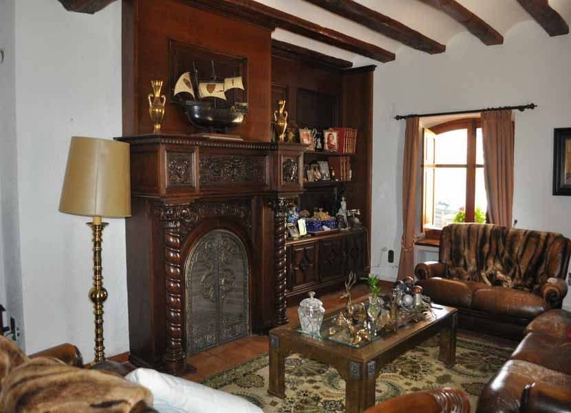 8 soveværelse Villa til salg i Ontinyent med swimmingpool garage - € 5.500.000 (Ref: 4088451)