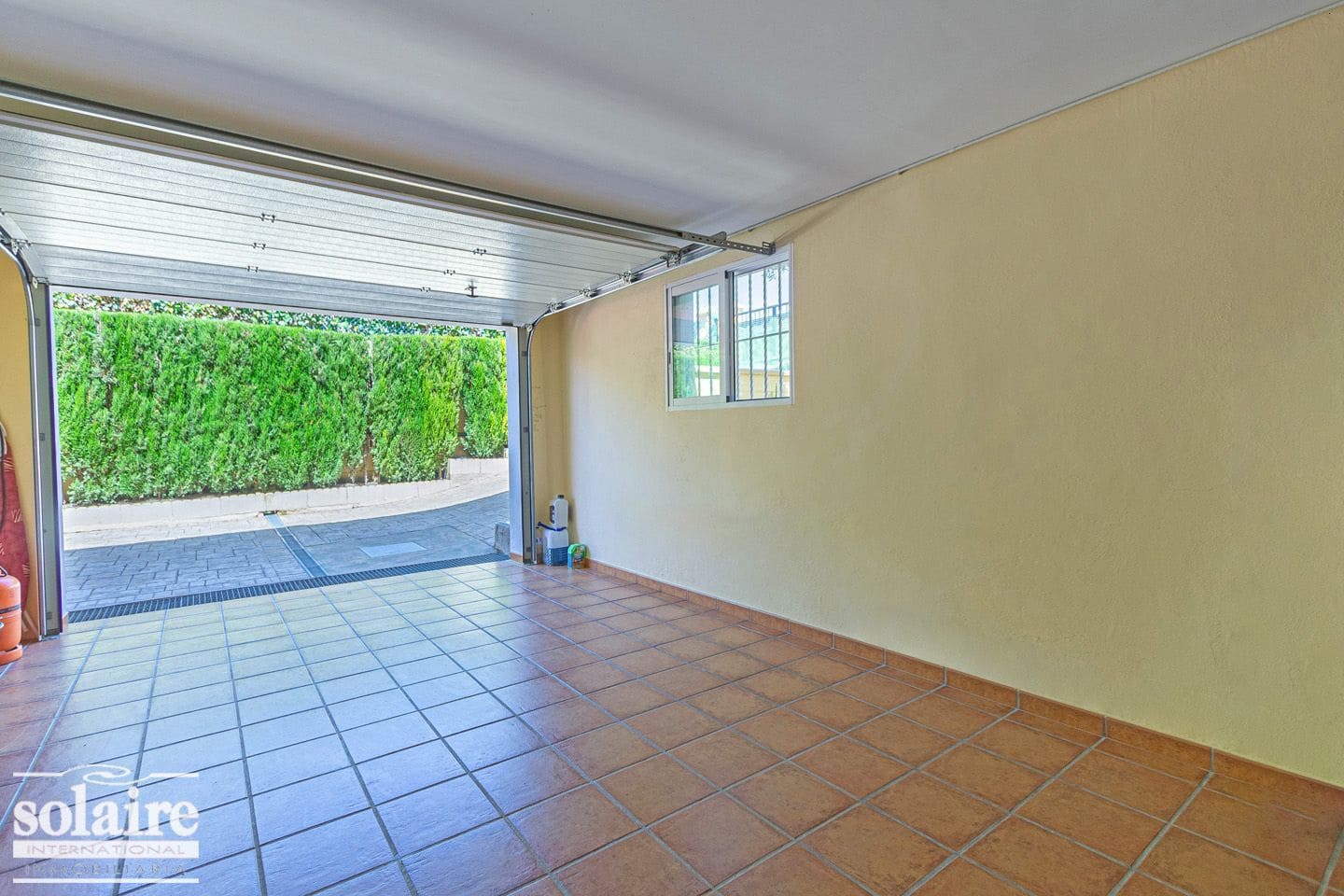 7 bedroom Villa for sale in Alfaz del Pi / L'Alfas del Pi with pool garage - € 830,000 (Ref: 4088461)