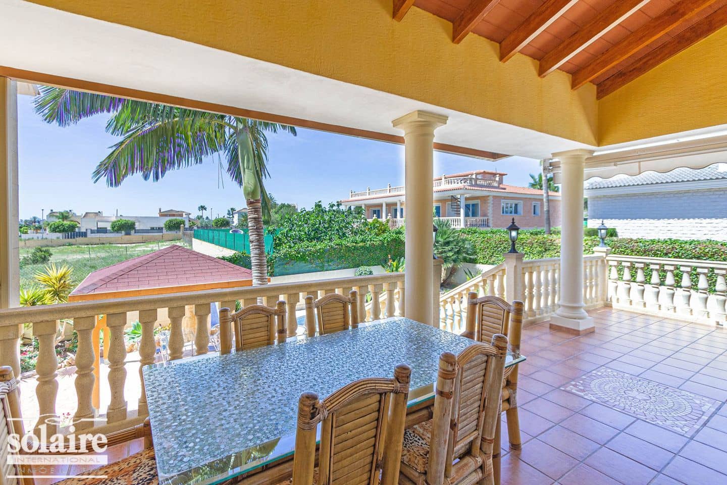 7 bedroom Villa for sale in Alfaz del Pi / L'Alfas del Pi with pool garage - € 830,000 (Ref: 4088461)