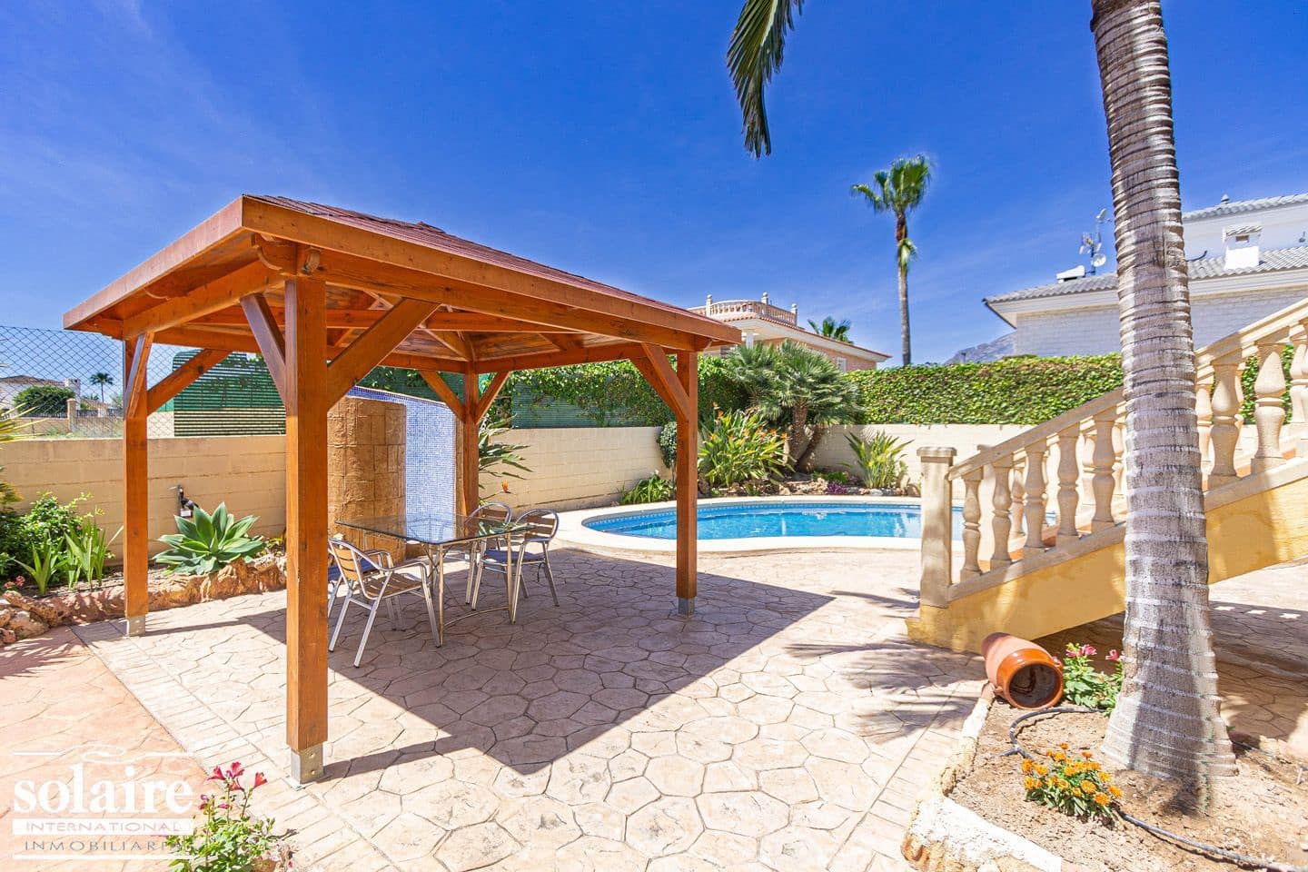 7 bedroom Villa for sale in Alfaz del Pi / L'Alfas del Pi with pool garage - € 830,000 (Ref: 4088461)