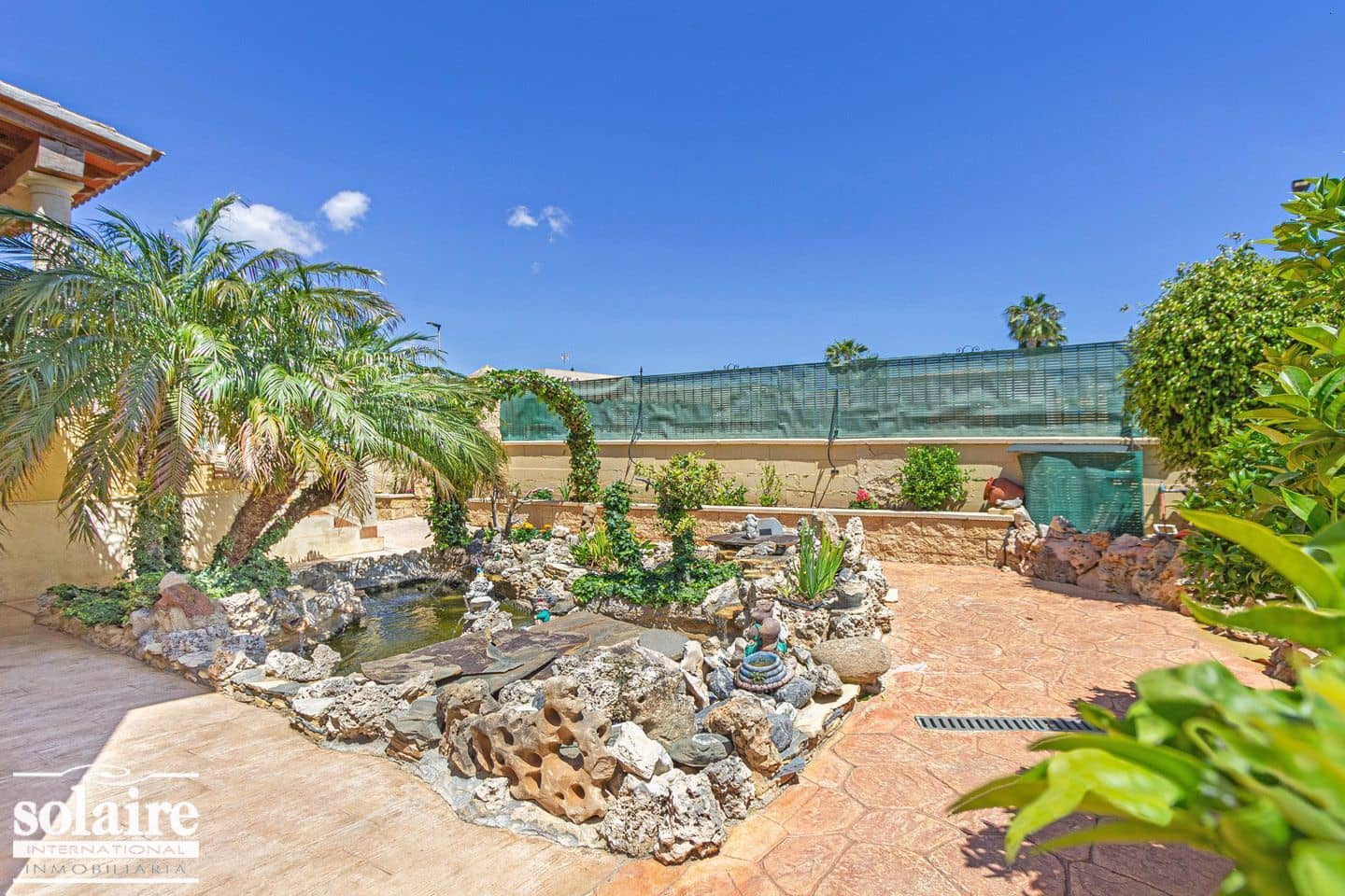 7 bedroom Villa for sale in Alfaz del Pi / L'Alfas del Pi with pool garage - € 830,000 (Ref: 4088461)