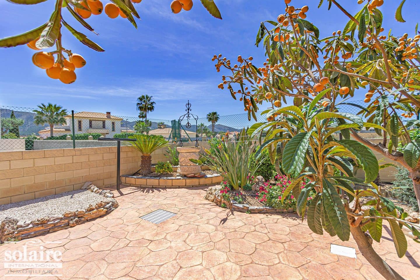 7 bedroom Villa for sale in Alfaz del Pi / L'Alfas del Pi with pool garage - € 830,000 (Ref: 4088461)