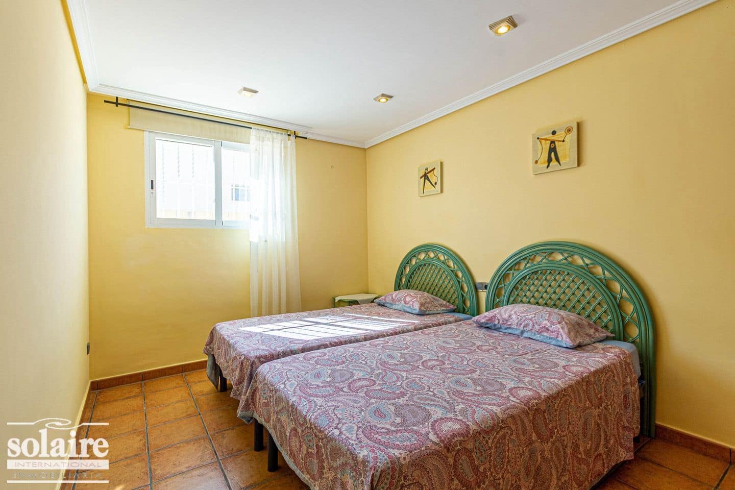 7 bedroom Villa for sale in Alfaz del Pi / L'Alfas del Pi with pool garage - € 830,000 (Ref: 4088461)