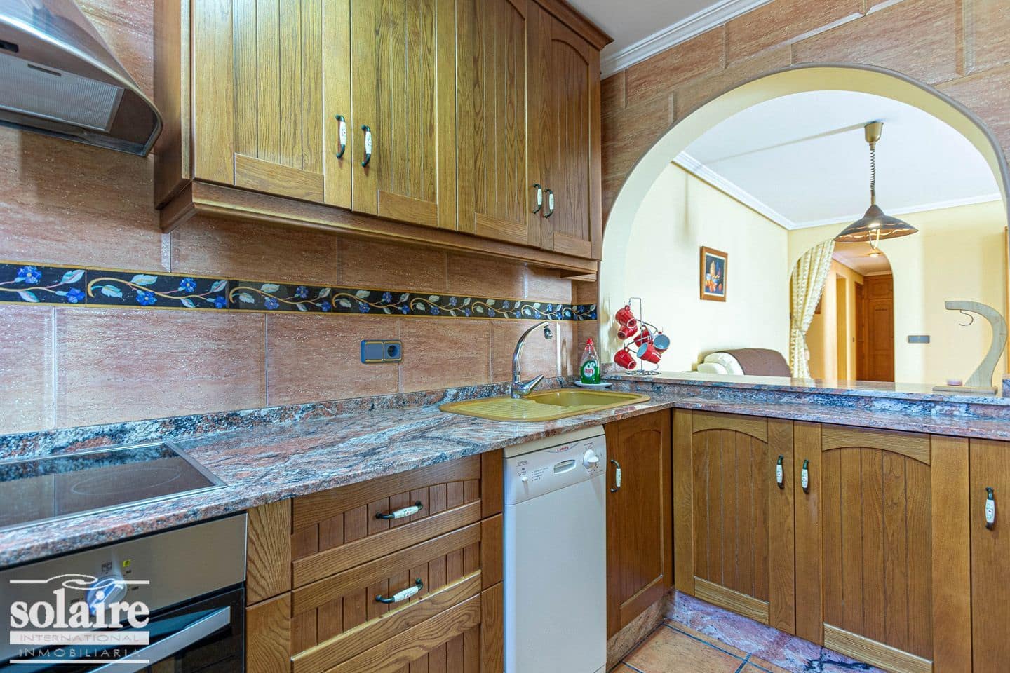 7 bedroom Villa for sale in Alfaz del Pi / L'Alfas del Pi with pool garage - € 830,000 (Ref: 4088461)