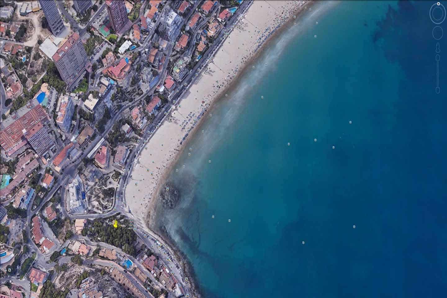 3 bedroom Apartment for sale in Benidorm with pool garage - € 1,650,000 (Ref: 4722646)