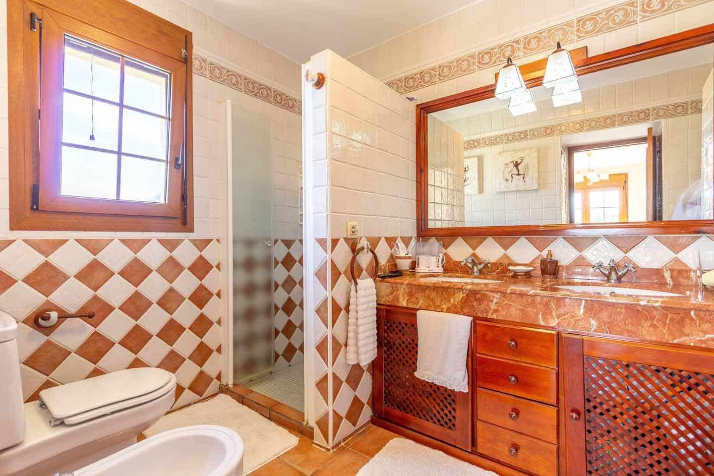 4 slaapkamer Villa te koop in La Nucia met zwembad - € 849.000 (Ref: 5031189)