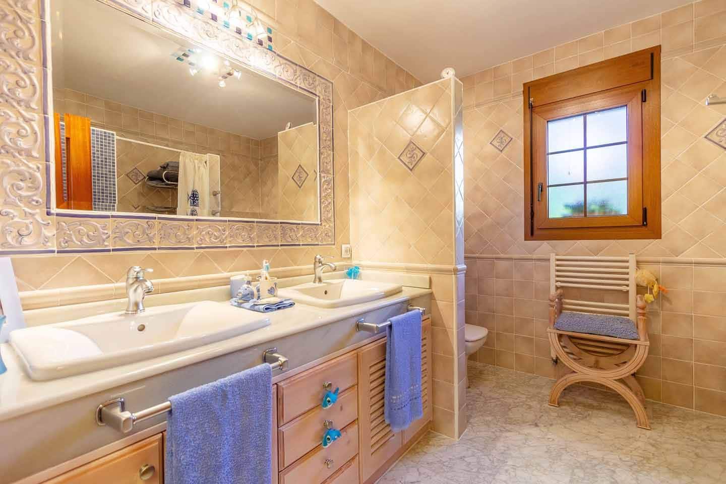 4 slaapkamer Villa te koop in La Nucia met zwembad - € 849.000 (Ref: 5031189)