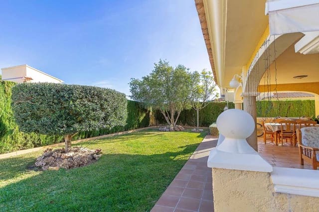 4 slaapkamer Villa te koop in La Nucia met zwembad - € 849.000 (Ref: 5031189)