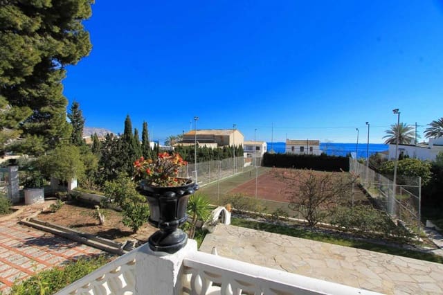 3 bedroom Villa for sale in Altea with pool garage - € 1,600,000 (Ref: 5859222)