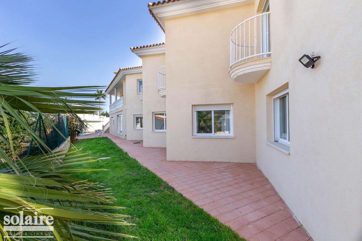 Chalet de 5 habitaciones en Alfaz del Pi / L'Alfàs del Pi en venta con piscina garaje - 595.000 € (Ref: 5990019)