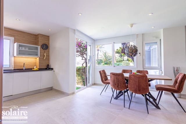 3 slaapkamer Appartement voor vakantieverhuur in Altea met zwembad garage - € 220 (Ref: 6128835)