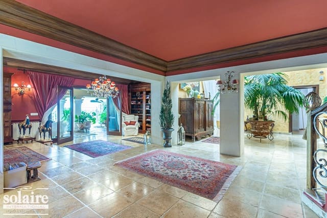 6 bedroom Villa for sale in Benidorm with pool garage - € 2,000,000 (Ref: 6263021)