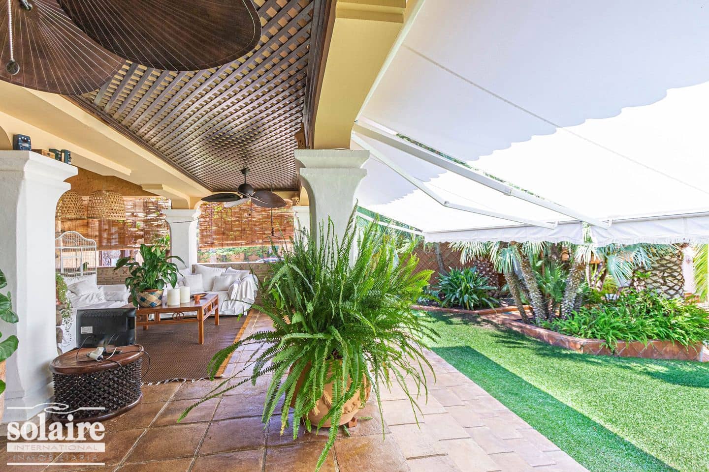 6 sypialnia Willa na sprzedaż w Benidorm z basenem garażem - 2 000 000 € (Ref: 6263021)