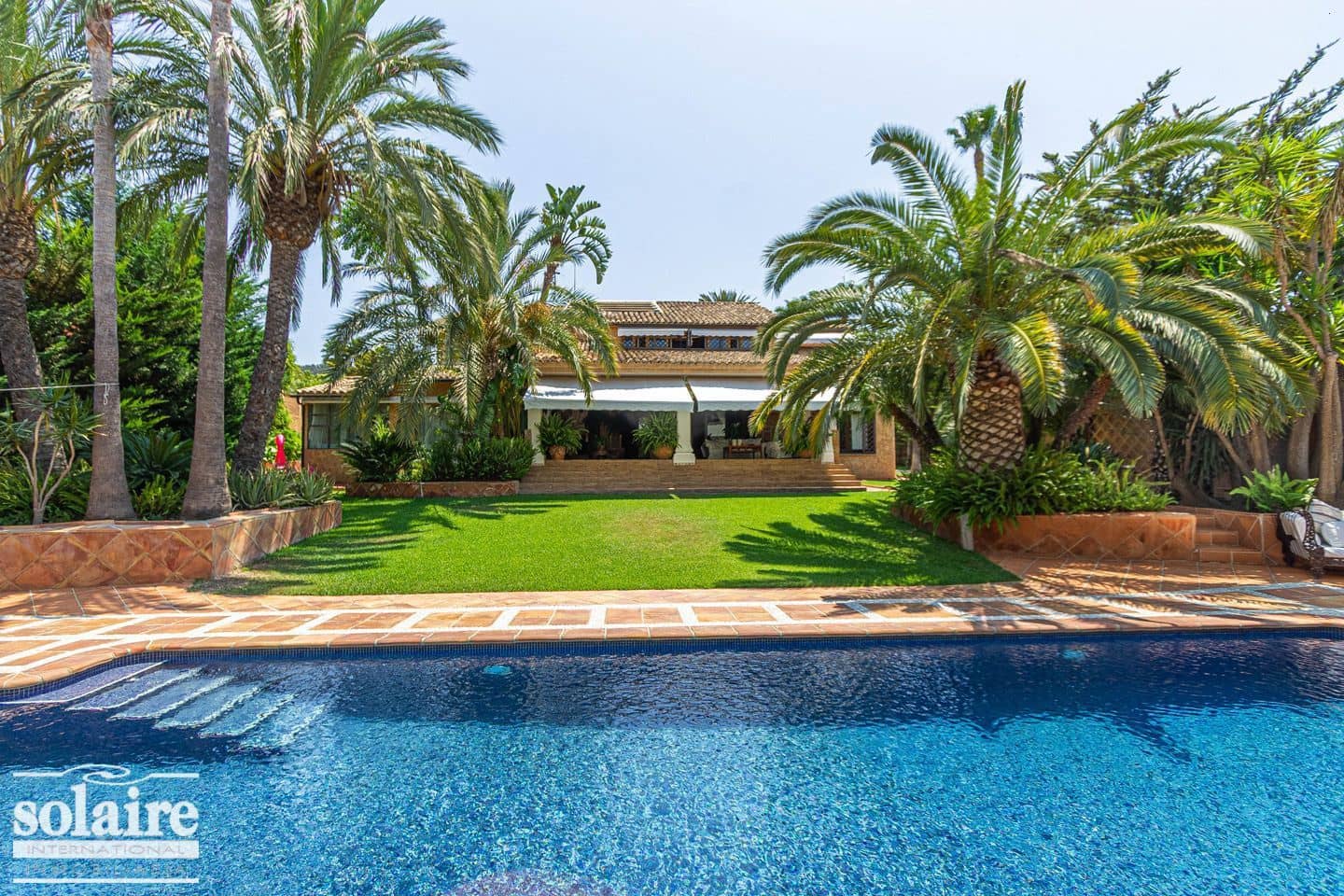 6 sypialnia Willa na sprzedaż w Benidorm z basenem garażem - 2 000 000 € (Ref: 6263021)