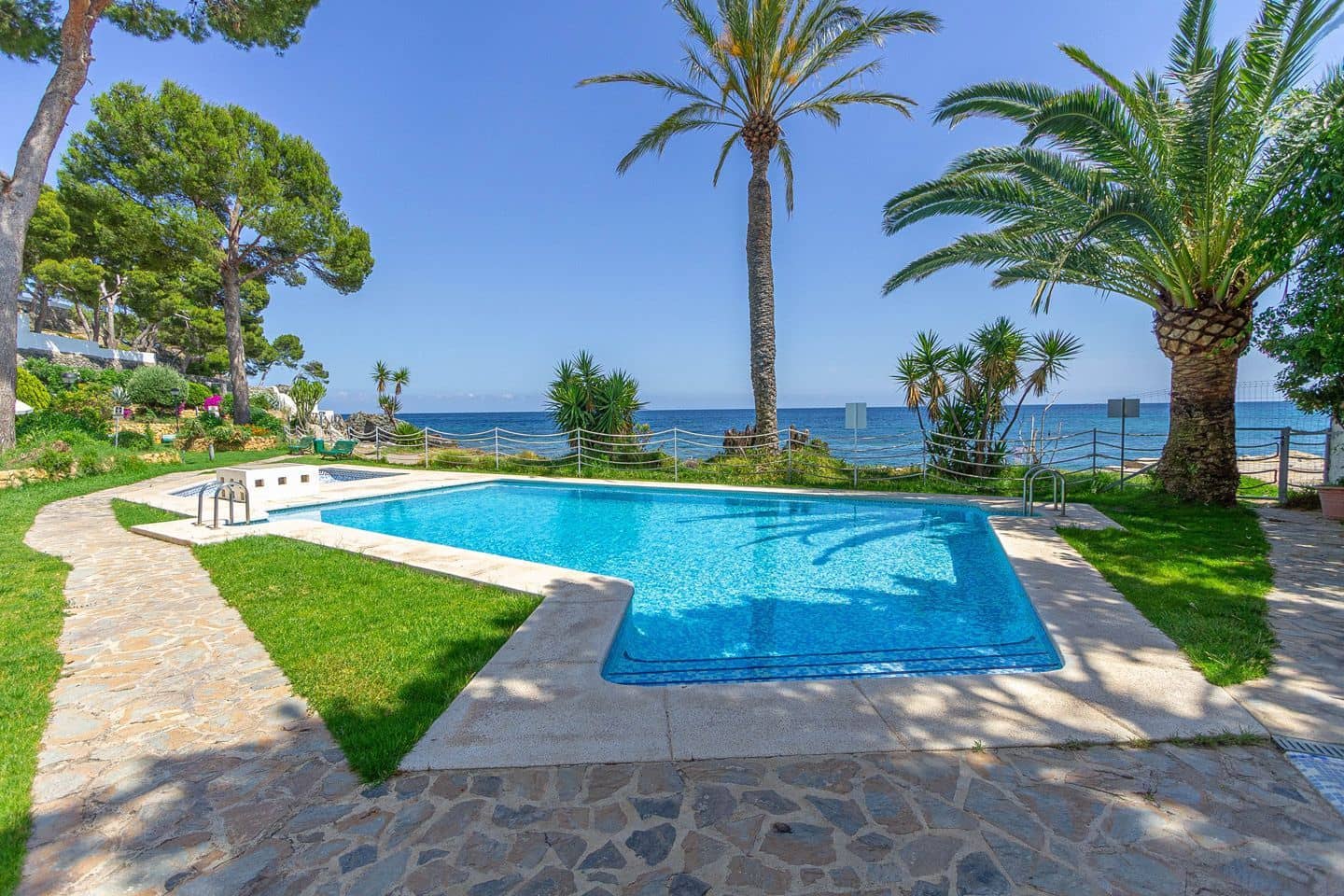 3 soveværelse Lejlighed til leje i Altea med swimmingpool garage - € 2.000 (Ref: 6425272)