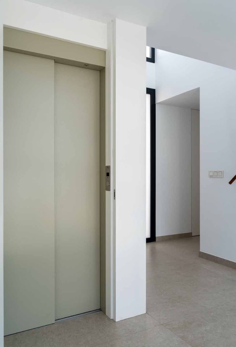 3 bedroom Villa for sale in Altea with pool garage - € 2,250,000 (Ref: 6652724)