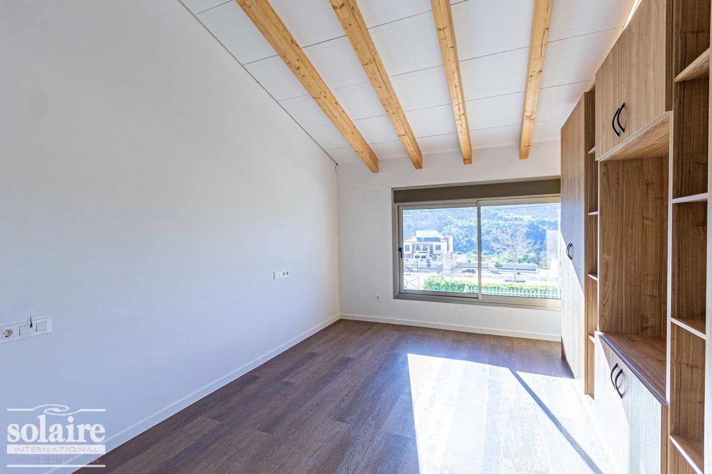 4 sypialnia Willa na sprzedaż w Orxeta z basenem garażem - 595 000 € (Ref: 7038903)