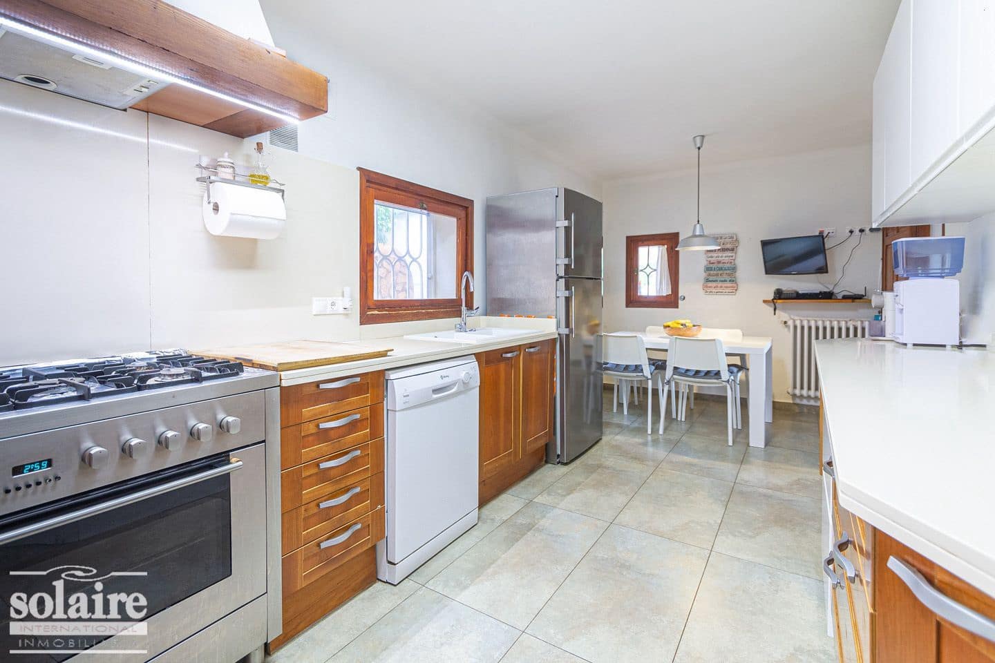 6 bedroom Villa for sale in Altea with pool garage - € 1,700,000 (Ref: 7436619)