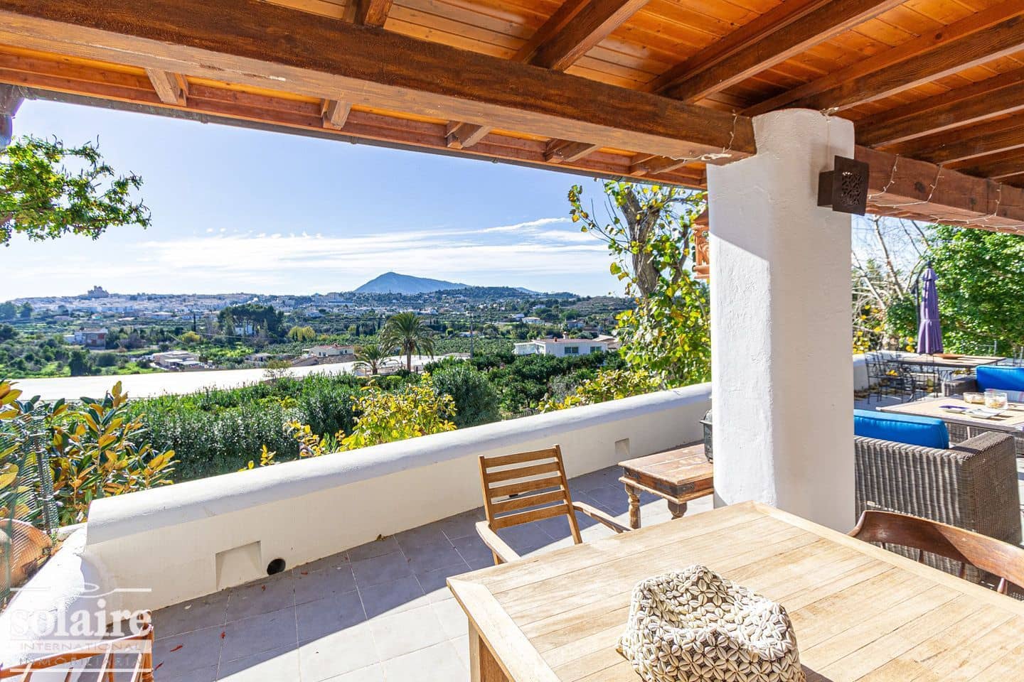 6 bedroom Villa for sale in Altea with pool garage - € 1,700,000 (Ref: 7436619)