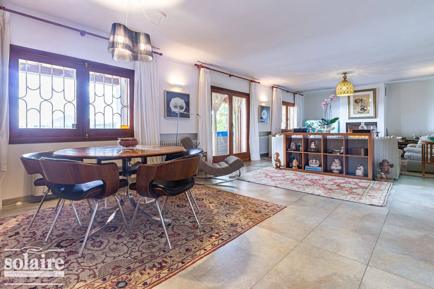 6 bedroom Villa for sale in Altea with pool garage - € 1,700,000 (Ref: 7436619)