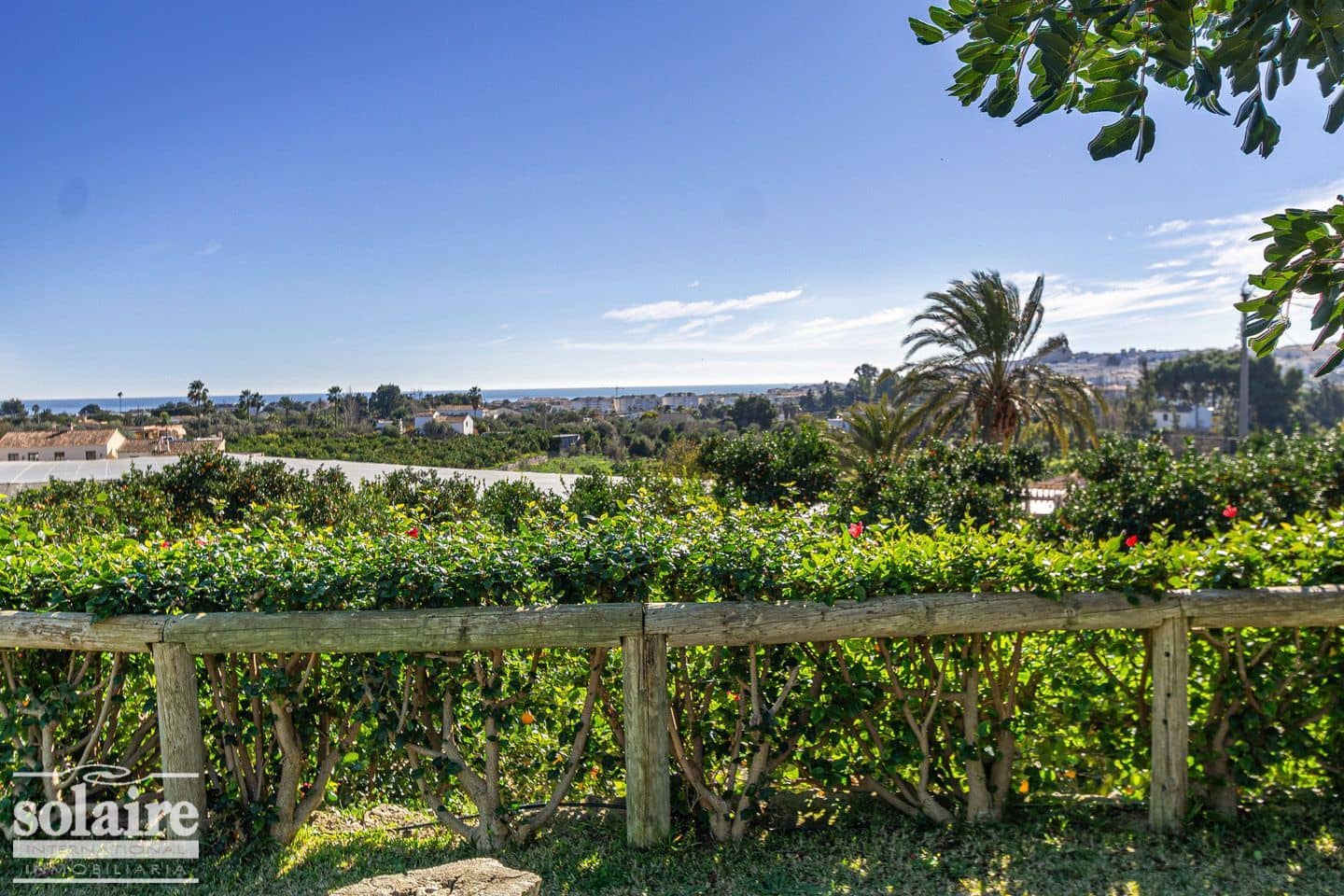 6 bedroom Villa for sale in Altea with pool garage - € 1,700,000 (Ref: 7436619)