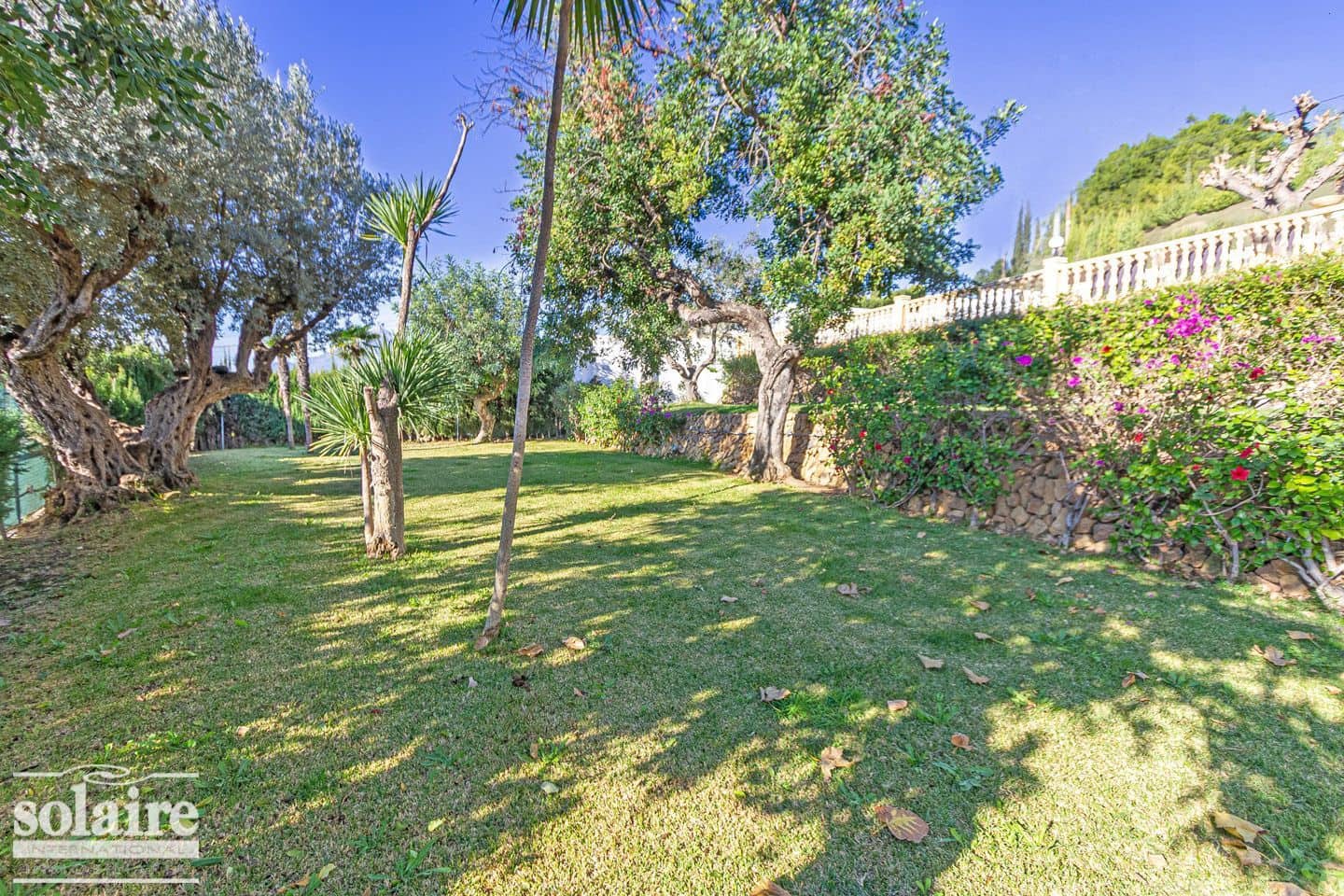 6 bedroom Villa for sale in Altea with pool garage - € 1,700,000 (Ref: 7436619)