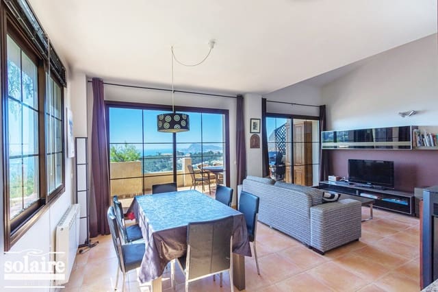 3 soverom Kjedet enebolig til salgs i Altea med svømmebasseng garasje - € 150 (Ref: 7475327)