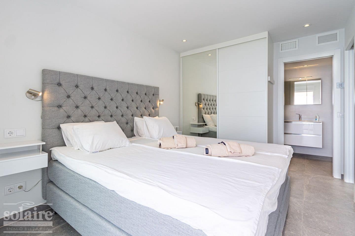 2 Zimmer Ferienapartment in Altea mit Pool Garage - 180 € (Ref: 7702534)