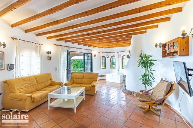 Chalet de 4 habitaciones en Altea en venta con piscina garaje - 1.680.000 € (Ref: 7815439)