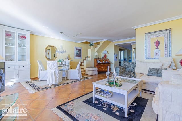 3 quarto Penthouse para venda em Altea com piscina garagem - 398 000 € (Ref: 7866435)