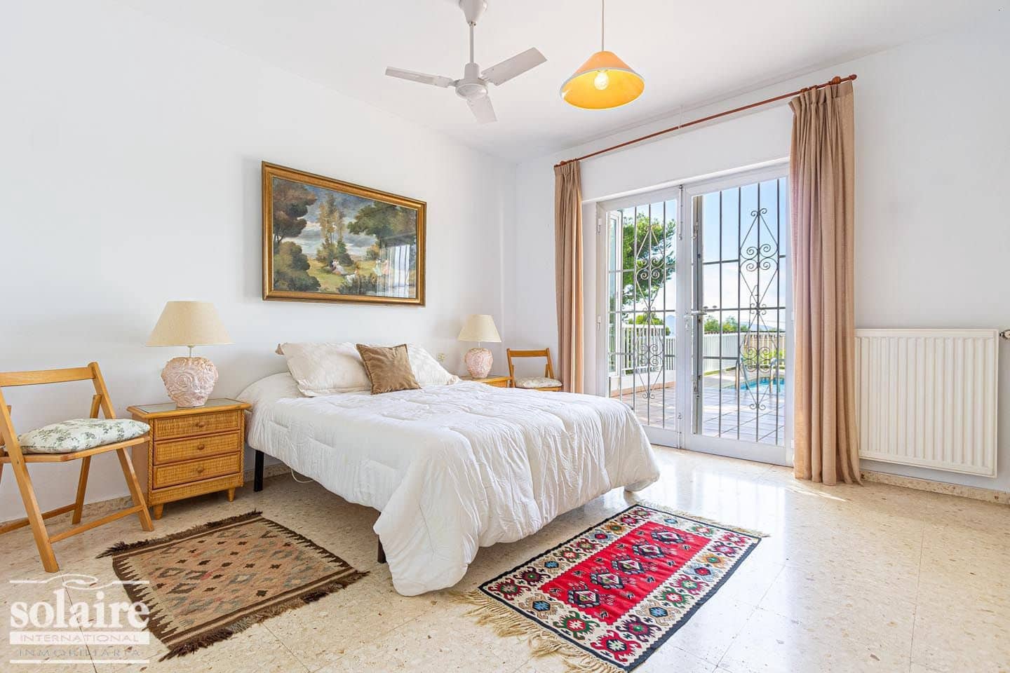 5 bedroom Villa for sale in Altea with pool garage - € 645,000 (Ref: 7910787)