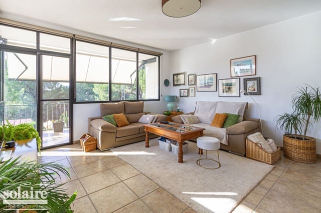 3 makuuhuone Huvila vuokrattavana paikassa Altea mukana 
autotalli - 1 500 € (Ref: 8088899)