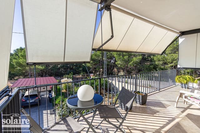 3 makuuhuone Huvila vuokrattavana paikassa Altea mukana 
autotalli - 1 500 € (Ref: 8088899)