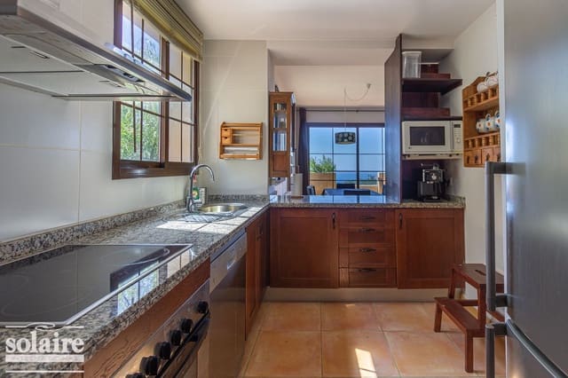 3 bedroom Semi-detached Villa for rent in Altea with pool garage - € 1,500 (Ref: 8220339)